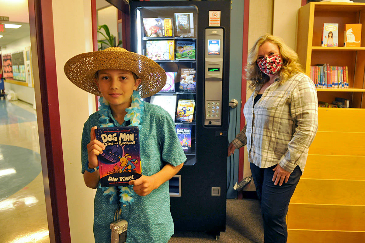 23033952_web1_201016-CPL-Unsworth-book-vending-machine_1