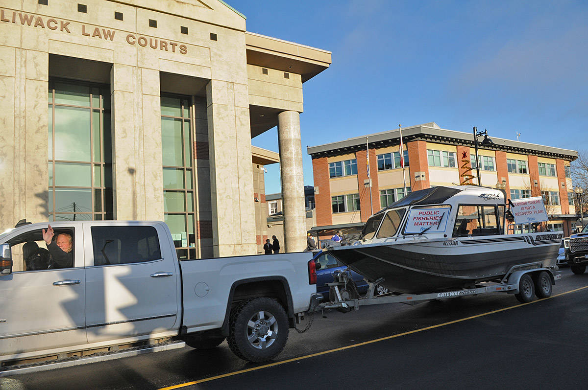 23500464_web1_201201-CPL-Anglers-Rally-Courthouse_3