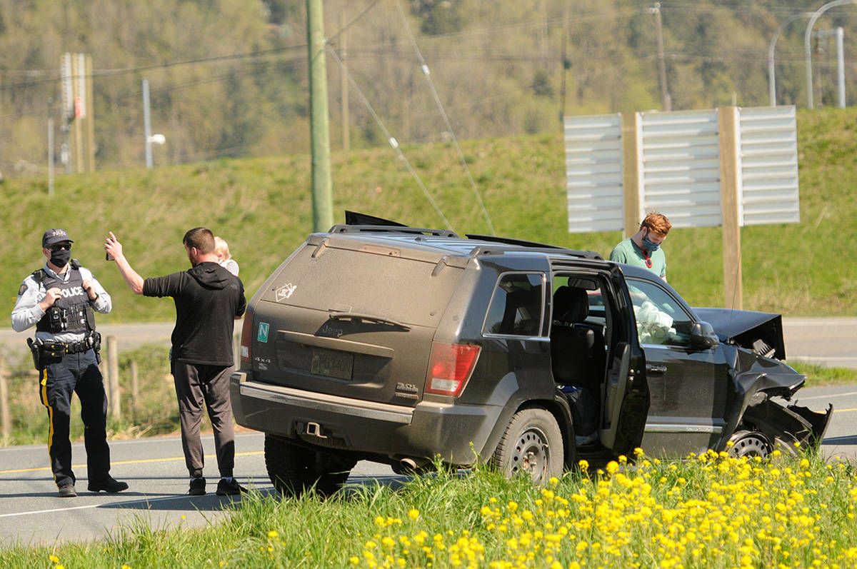 24875750_web1_210416-CPL-Erratic-Driver-Highway1-Video-Chilliwack_2