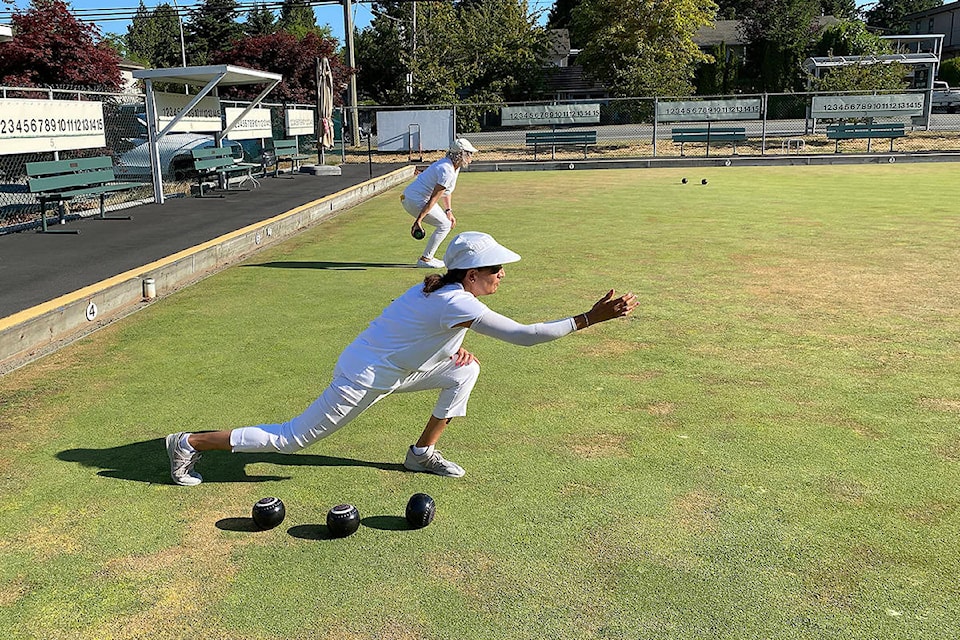 26045676_web1_210812-PAN-Spts-LawnBowling-bowlers_1