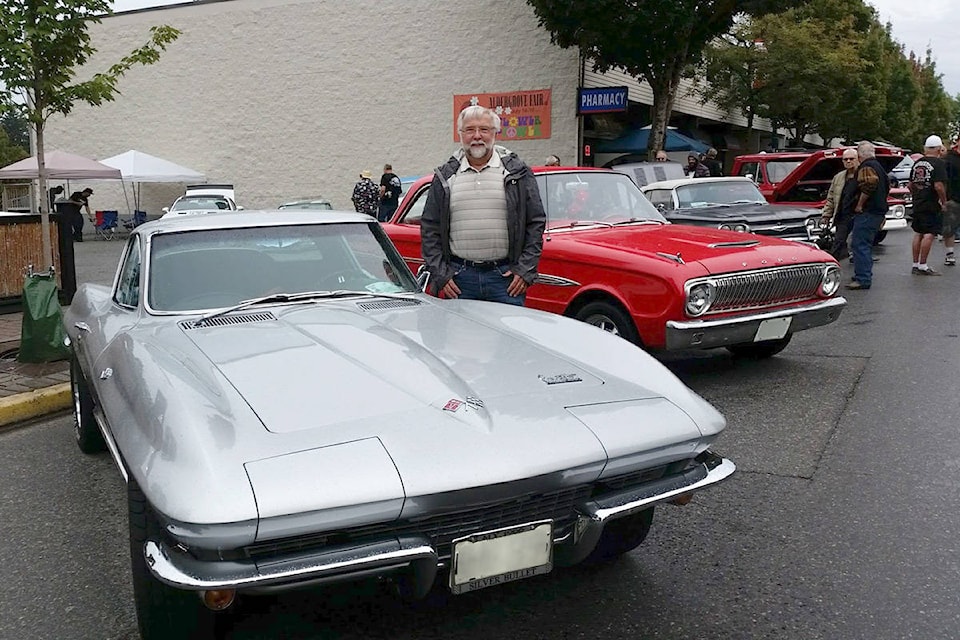 26448652_web1_Arnold-Aylen-Langley-Cruise-In-Ultimate-Garage