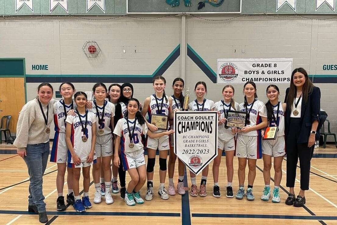 Semiahmoo Grade 8 girls win basketball provincials in undefeated season
