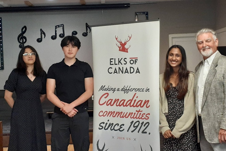 32756466_web1_230525-PAN-Elks-scholarships_1