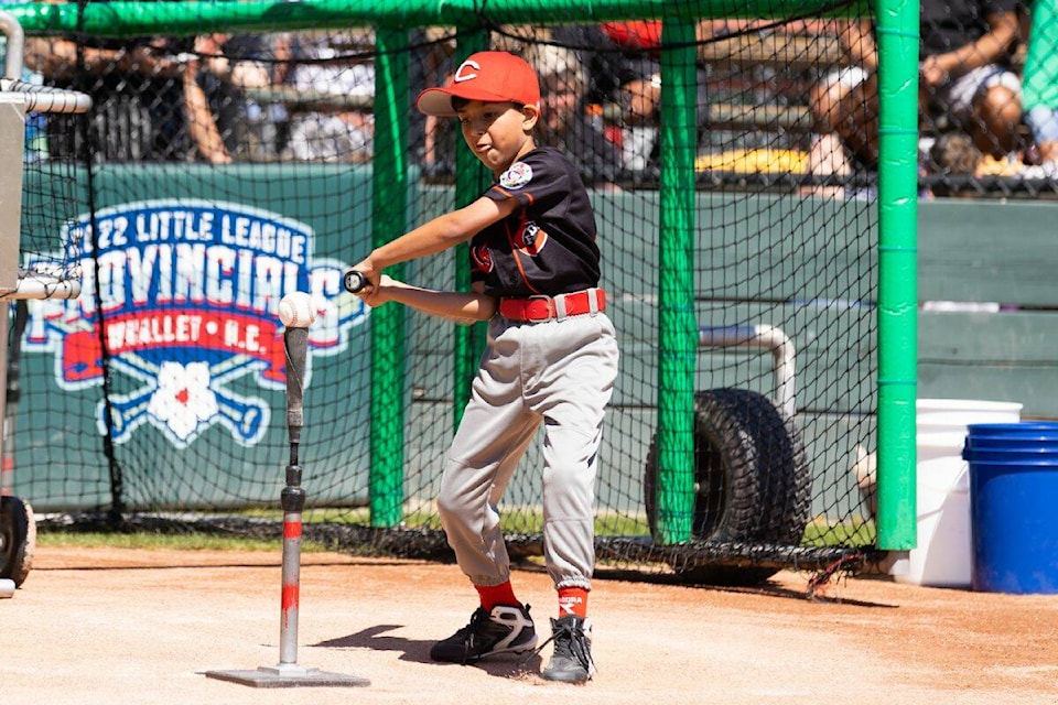 32916058_web1_230608-SUL-Whalley-Little-League-Batting_13