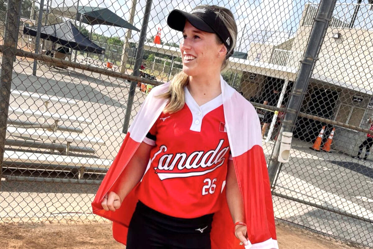 33205157_web1_230623-MRN-BT-TeamCanadaSoftball_1