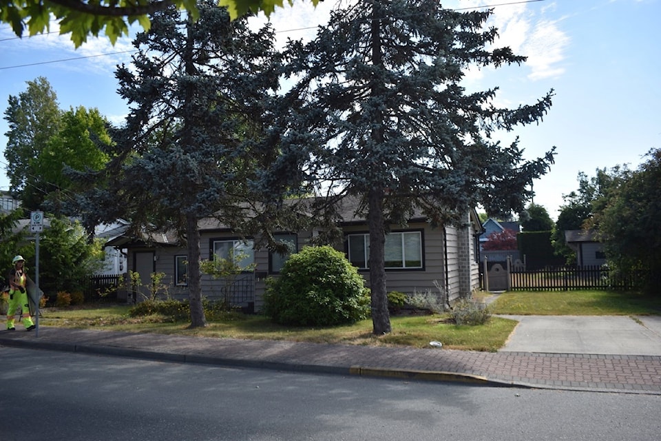 A series of townhouses could replace the single family home near Fifth Street and Orchard Avenue. 