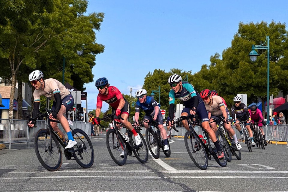 criterium-mens-corner-2