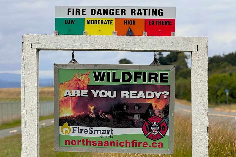north-saanich-fire-on-high-1