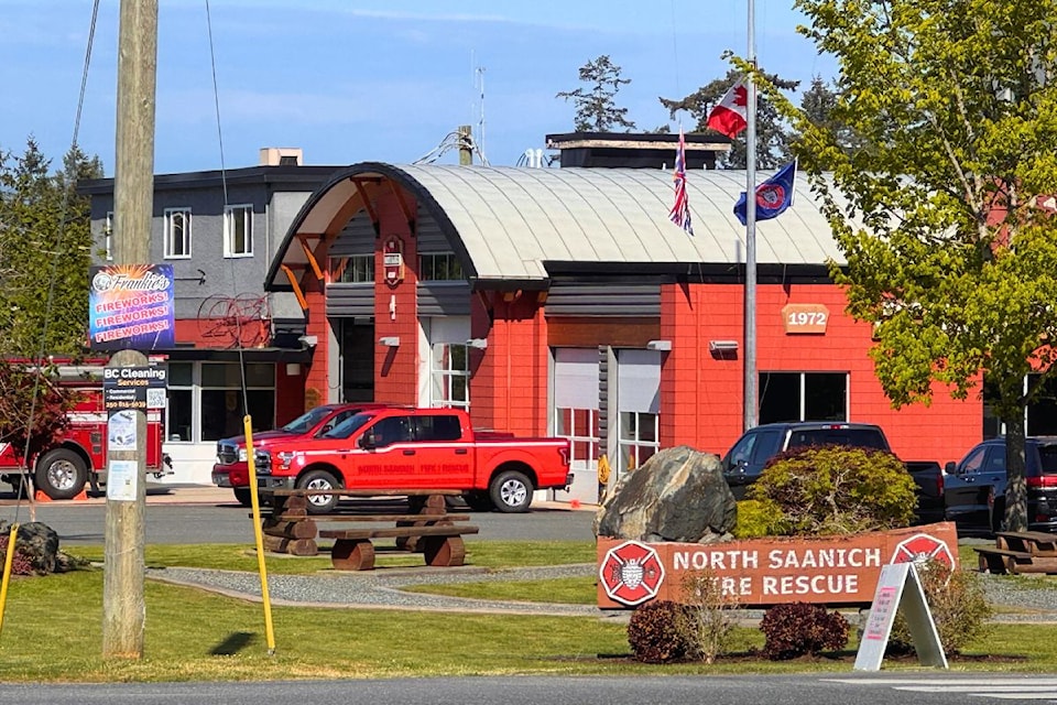 north-saanich-fire
