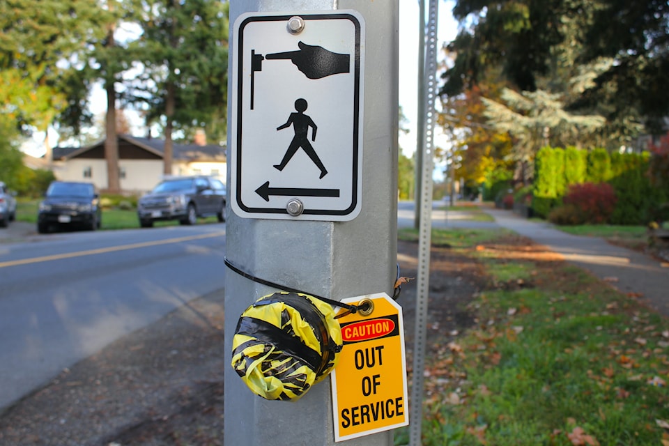 The flashing pedestrian crosswalk on the corner of Robin Way and Tanner Road has been broken since September.