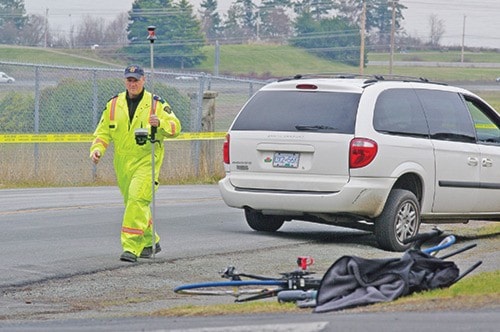 34840sidneywebcyclistcrash