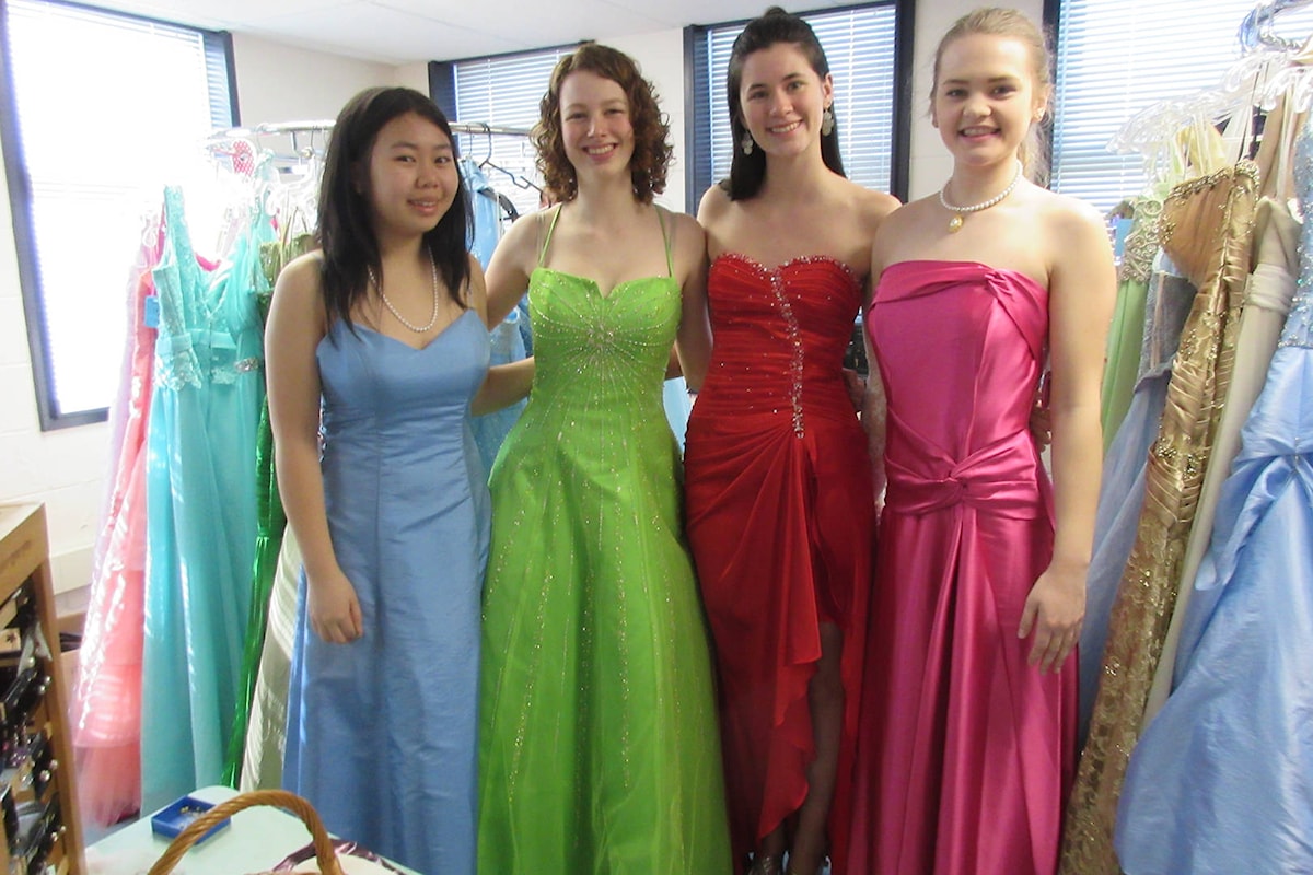 Grade 12 top grad dresses