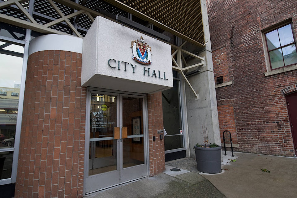 22874088_web1_191213-VNE-CityHall2