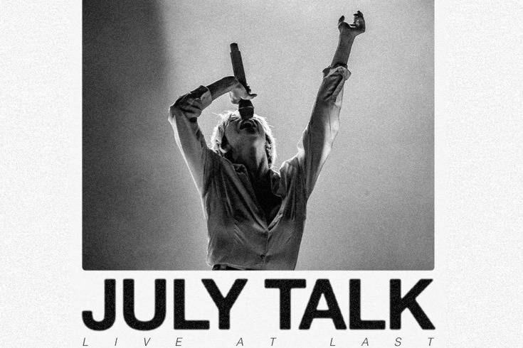 25535690_web1_210617-VNE-JulyTalk-Concert_2