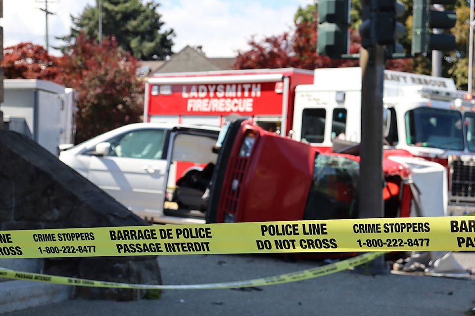 25887413_web1_210722-LCH-Roberts-Street-Crash