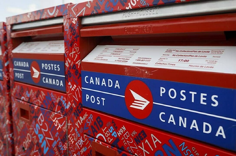 27396393_web1_122108-PQN-Lasqueti-Post-Office-MAILBOXES_1