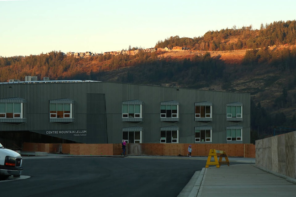 Centre Mountain Lellum Middle School welcomed students for the first time Monday (Nov. 14). (Bailey Moreton/News Staff)