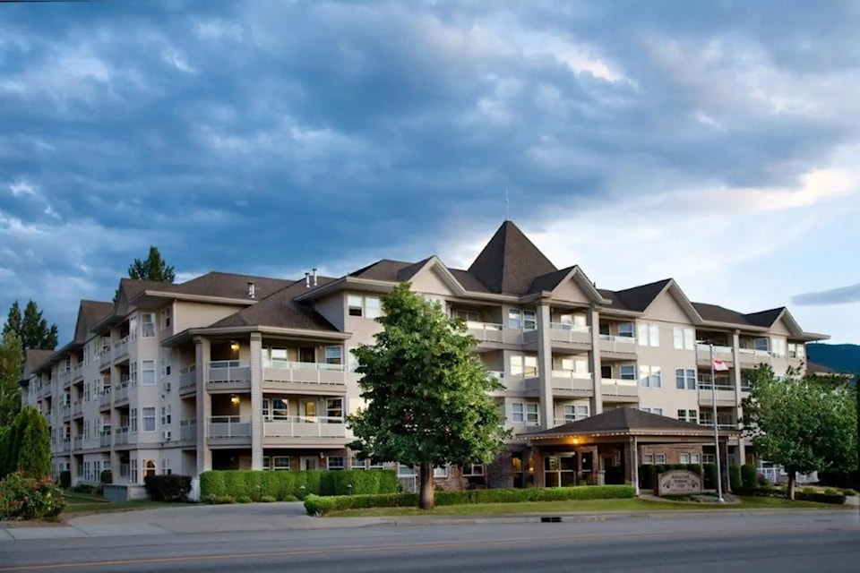 photo-athens-creek-retirement-lodge