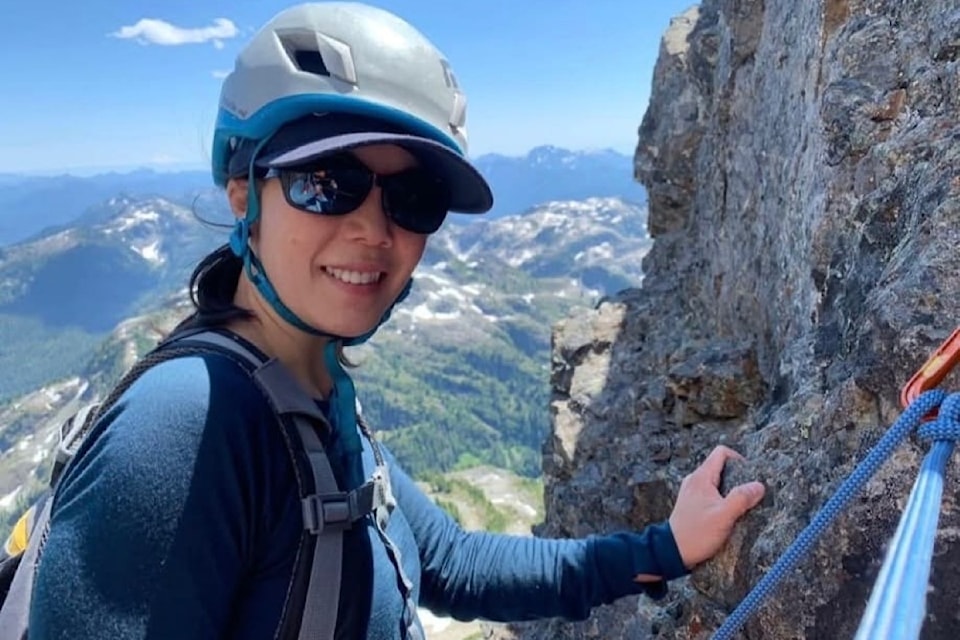 92997363_1753330411776167_r