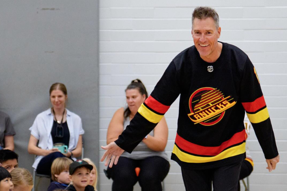 Canucks legend Kirk McLean, mascot Fin visit Penticton school