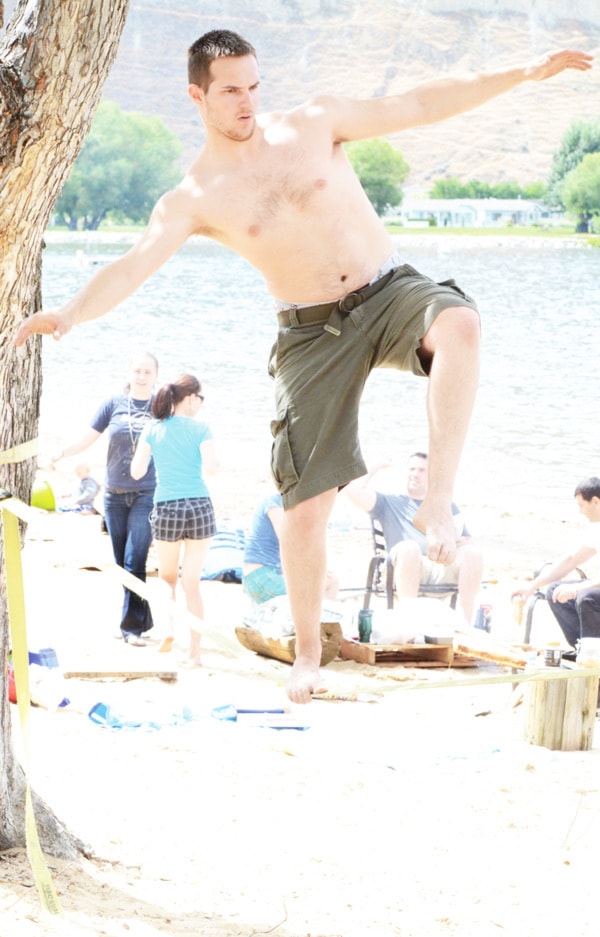 31617penticton0622slackline3