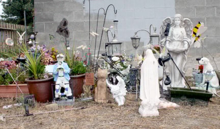 55812pentictonCemeteryitems1