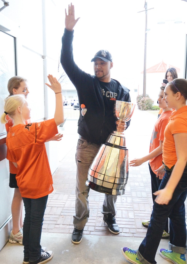 72446penticton0203GreyCup1