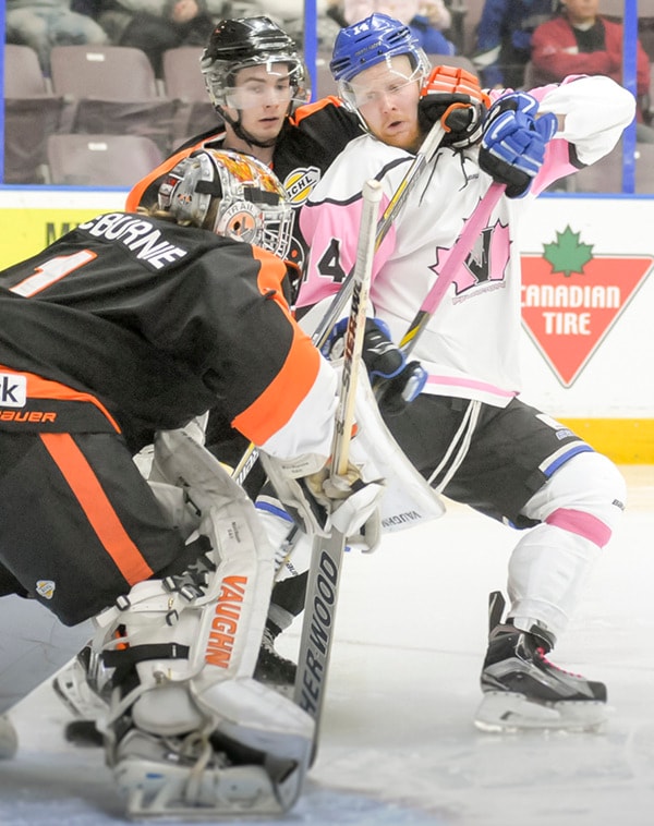 Hockey Penticton Vees vs Trail Smoke Eaters