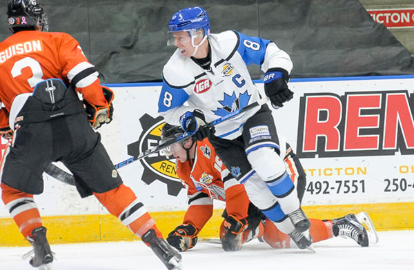 Penticton Vees vs. Nanaimo Clippers