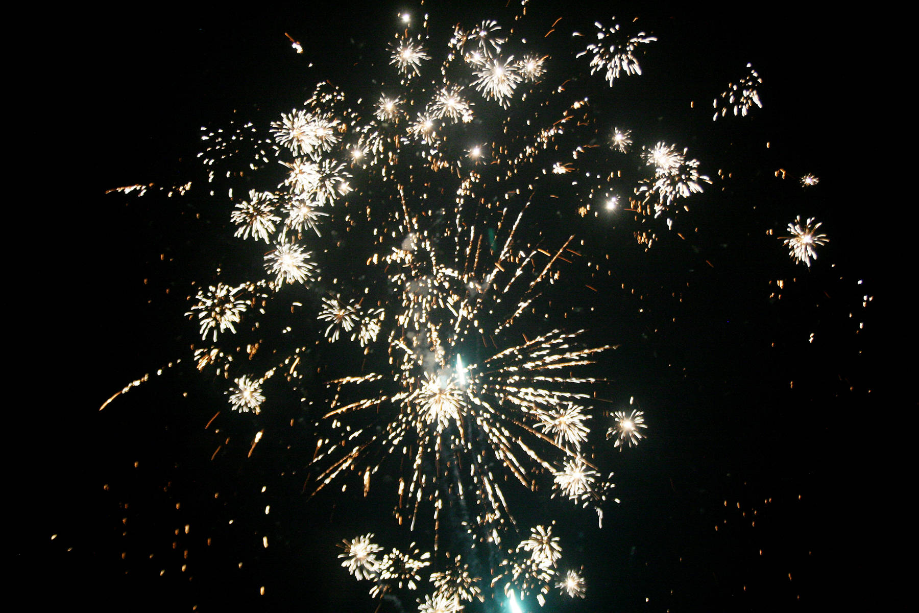 web1_Fest-fireworks