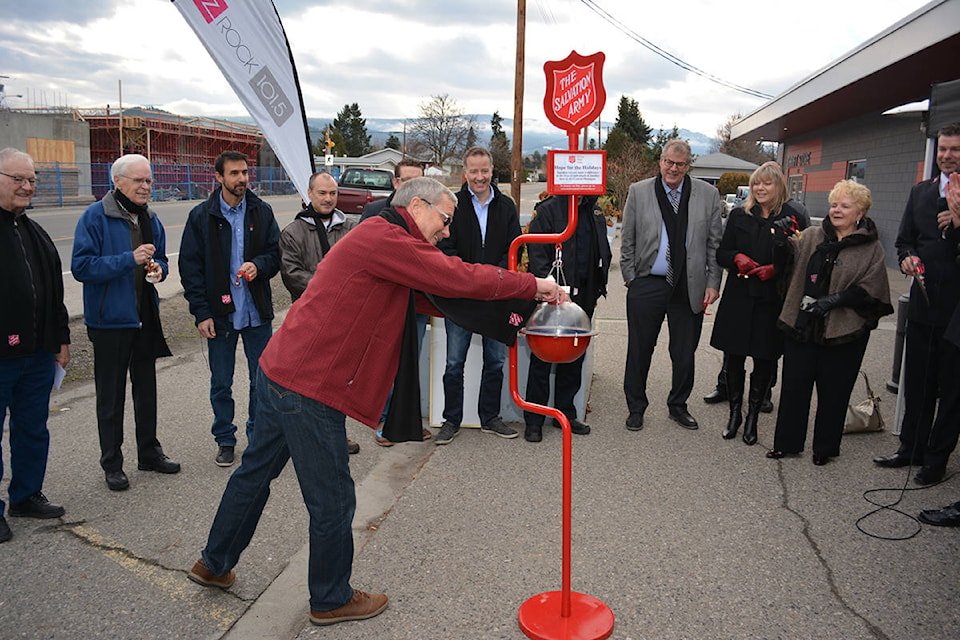 9465278_web1_171120_KCN_Salvation-Army-kettle