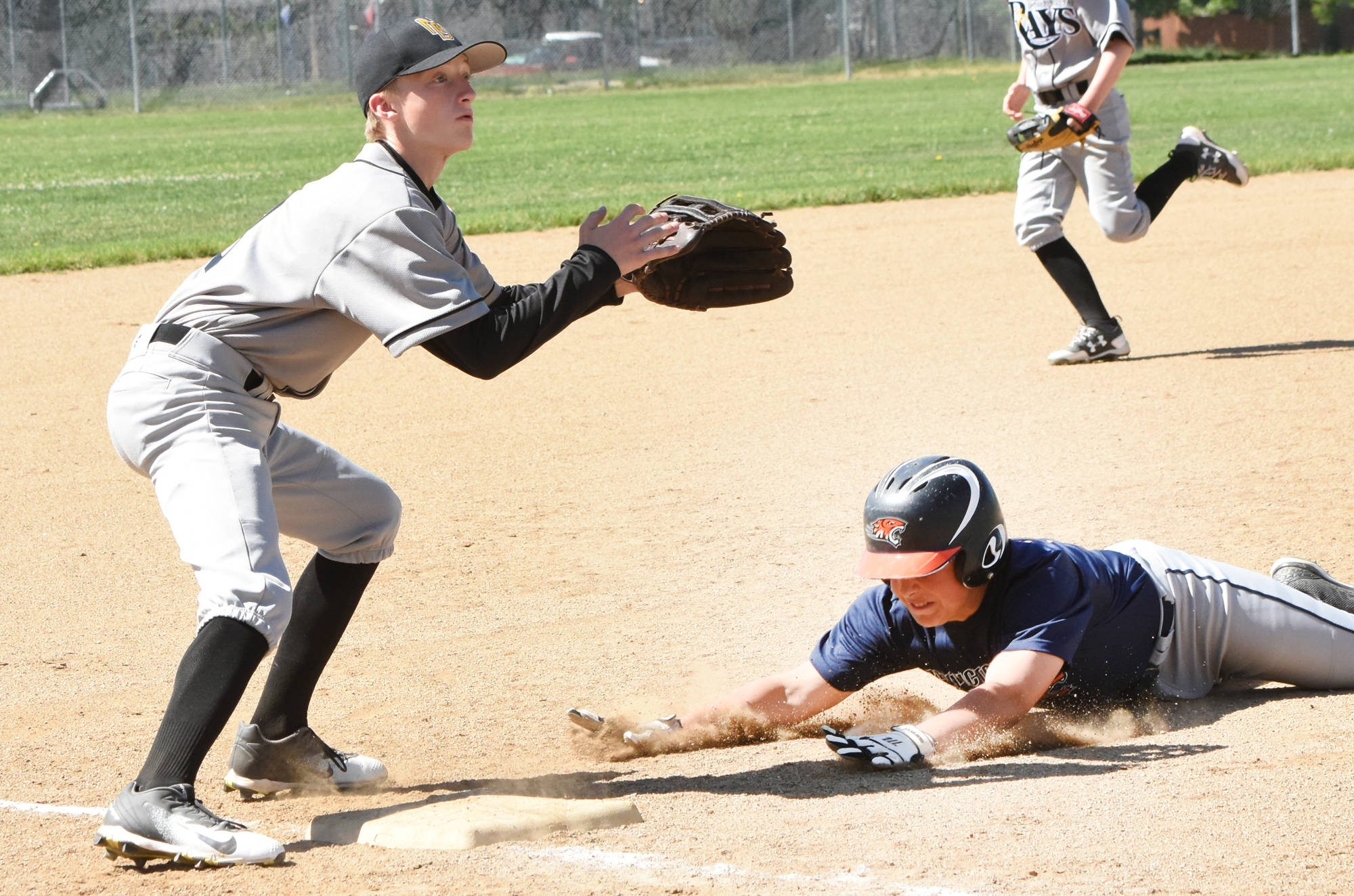 12100661_web1_180530-PWN-baseball-06