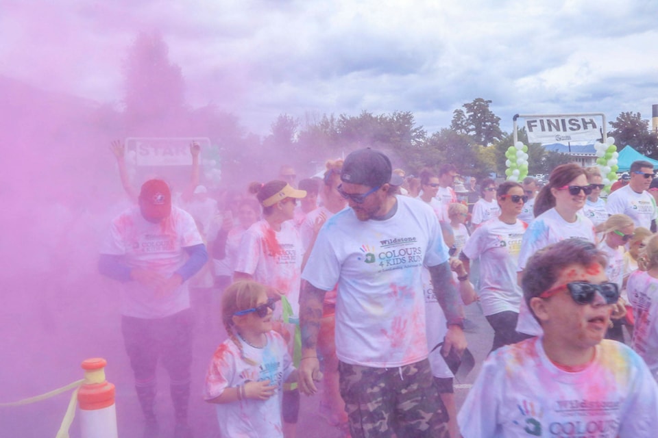 12257737_web1_180610-PWN-Colour4Kids09
