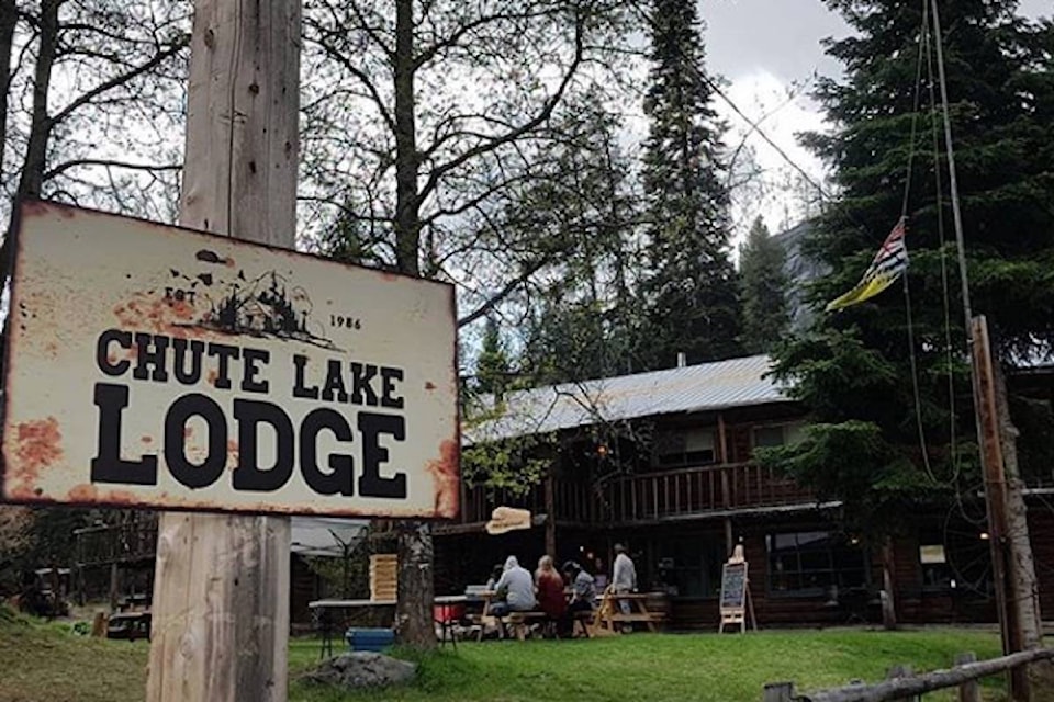 16973739_web1_chute-lake-lodge