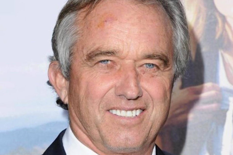 17328000_web1_190613-SNW-M-061119_Robert_F._Kennedy_Jr._AAE_Headshot