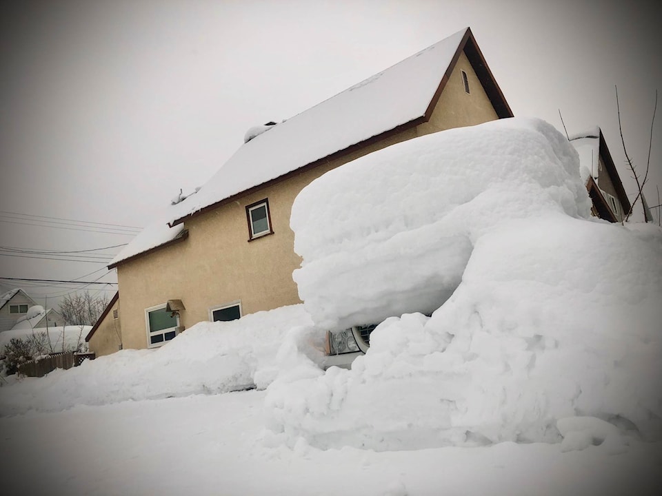 20193951_web1_Snow-Revelstoke