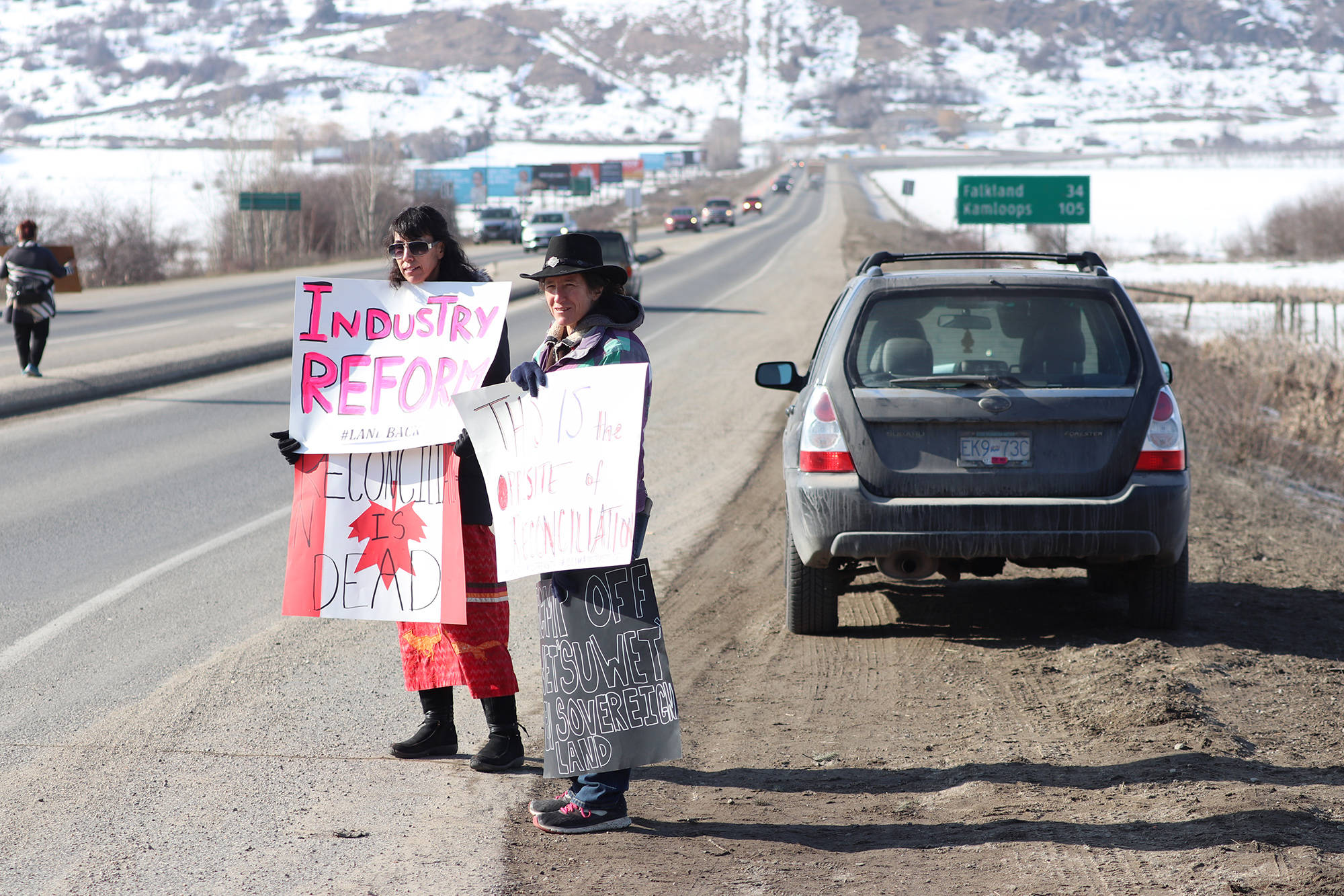 20636020_web1_200226-VMS-swan-blockade-protesters_1