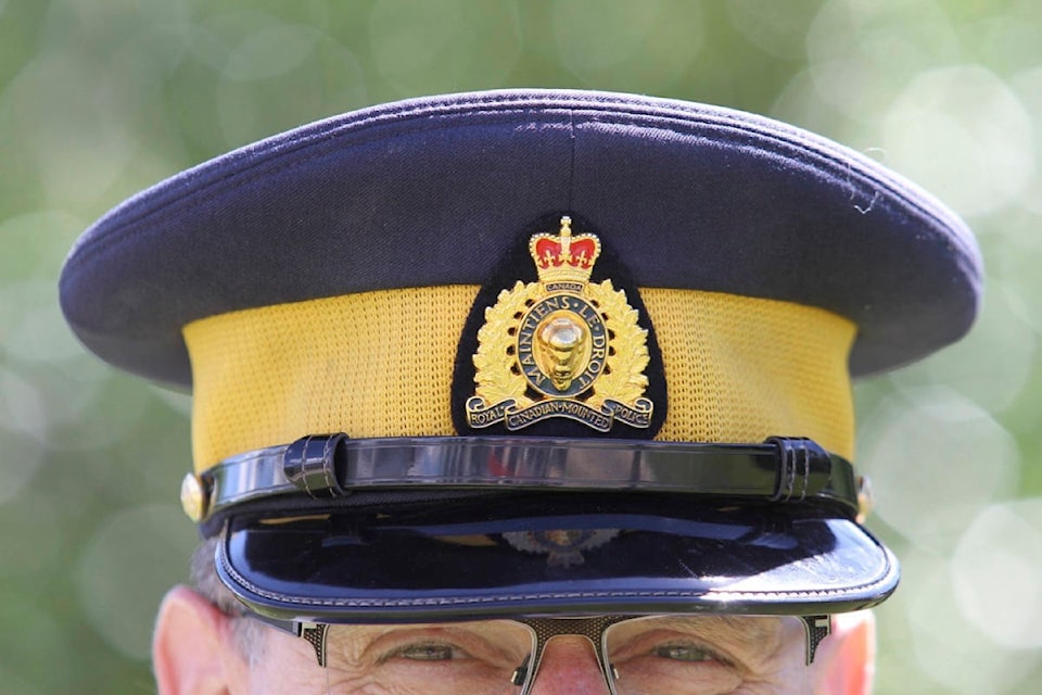 21234932_web1_170616-RDA-RCMP-File_hat-eyes1602