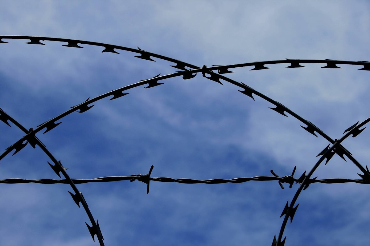 Penticton property allowed to keep razor wire fencing only way