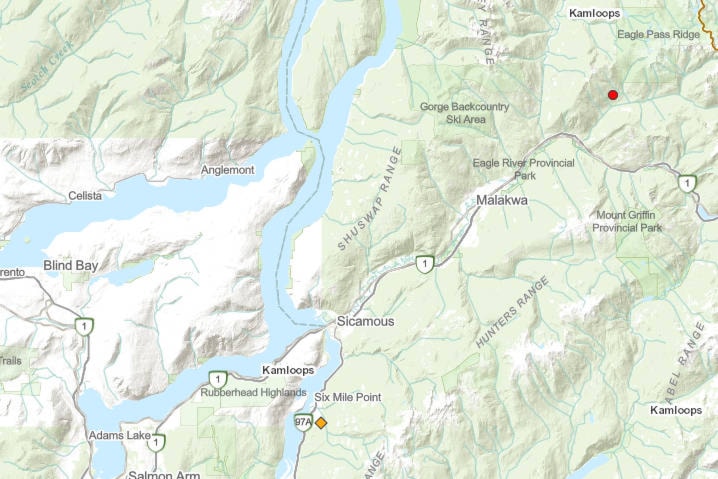 22446324_web1_200820-VMS-crazycreek-fire-salmonarm_1