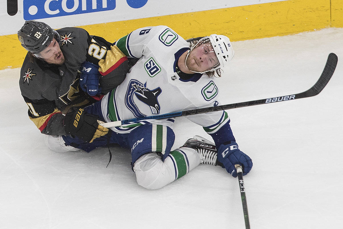 Vancouver Canucks score two late goals, beat Florida Panthers 5-3