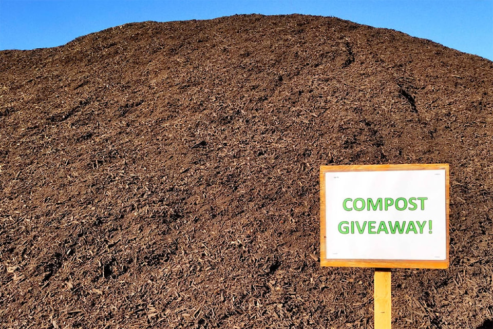 25208215_web1_210226-PWN-FreeCompost-compost_1