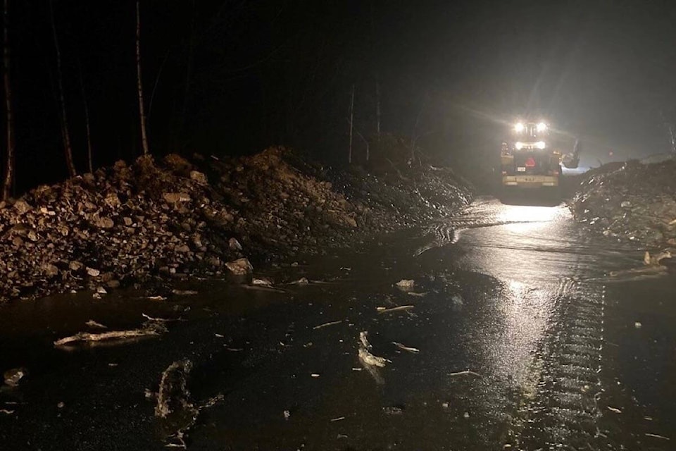 27271153_web1_20211122-BPD-highway-slide-nov15.21