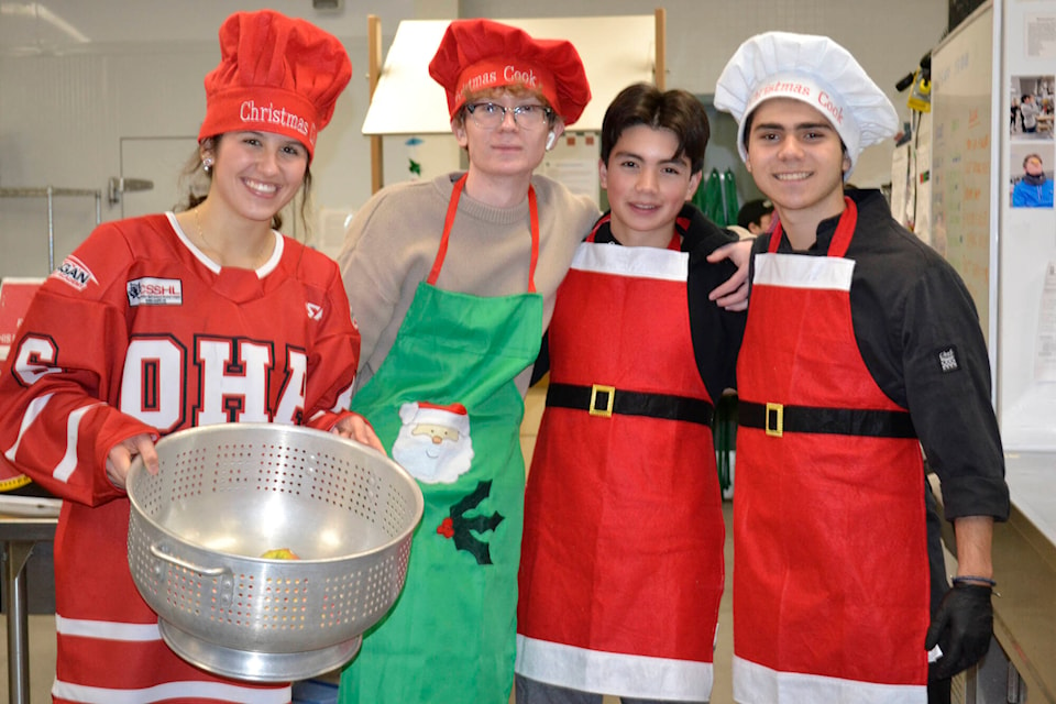 The hot breakfast team at the Toys for Tots and Teens event at Pen Hi on Thursday morning. (Monique Tamminga Western News)