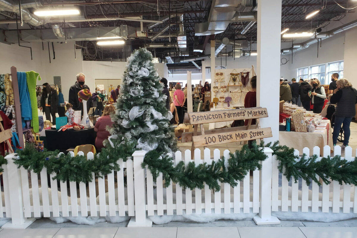 Vendors of farmers, artisan makers and bakers from the Penticton Farmers Market span the entire Cherry Lane mall this weekend for your last minute local shopping. (Monique Tamminga Western News)