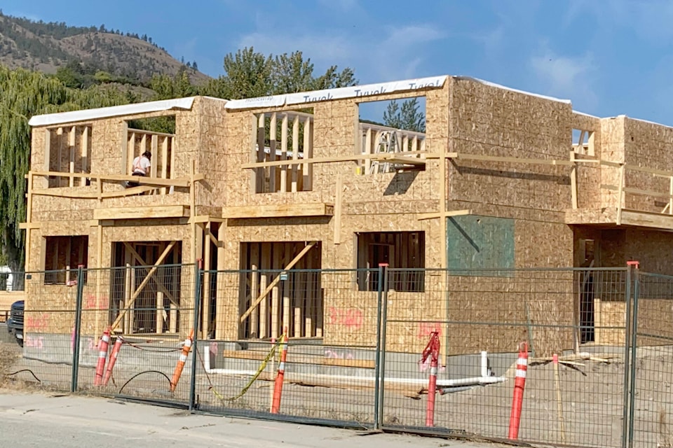 31491338_web1_221006-SUM-Building-permits-SUMMERLAND_2