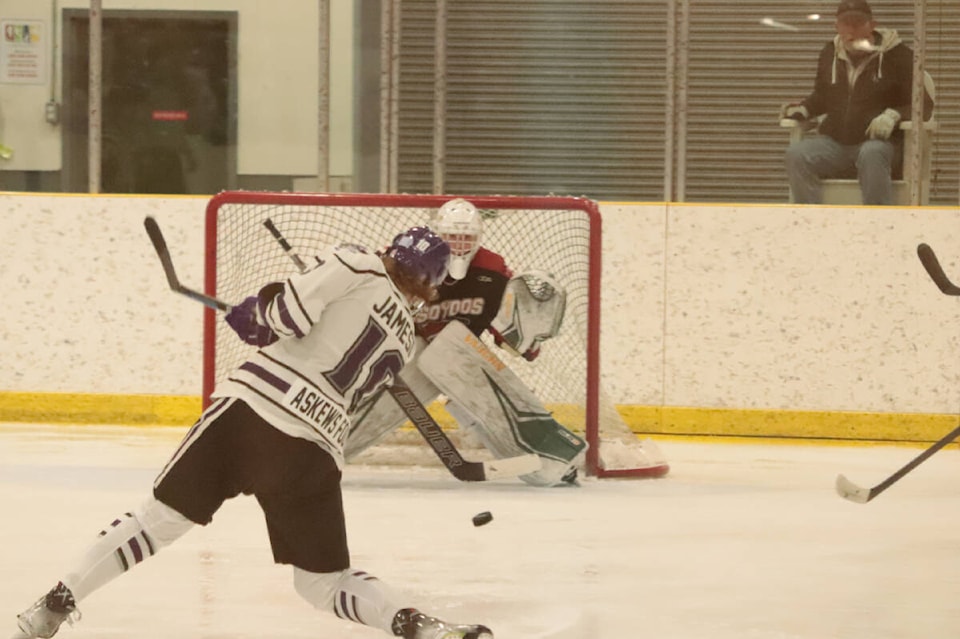 31949462_web1_230302-VMS-knights-game-four-KNIGHTS_2