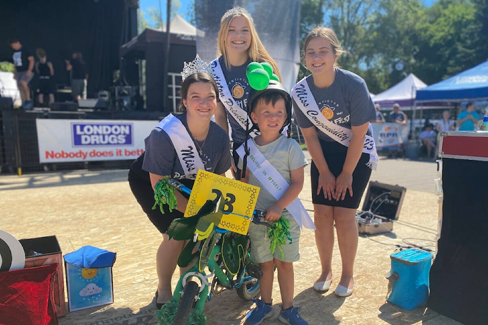 33451300_web1_230802-PWN-KidsZone-PeachFestival_1