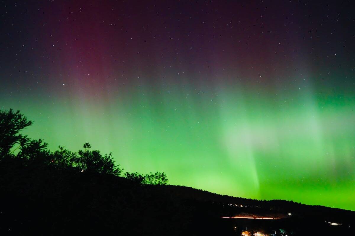 33941402_web1_230921-WIN-northernlights_3