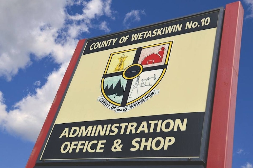 12518948_web1_170728-WPF-M-Wetaskiwin-county-office-2WEB